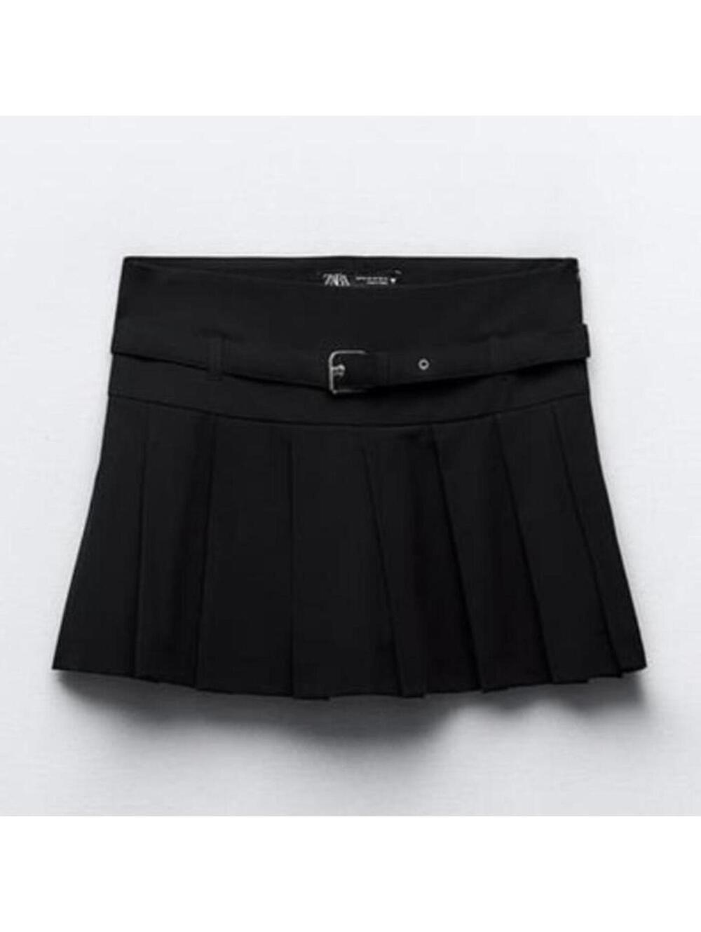 Zara Black pleated mini skirt with belt #goth #grunge #alt